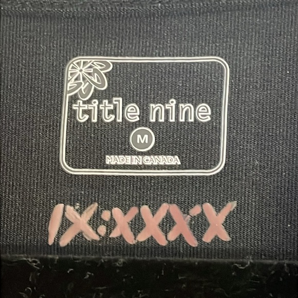 Title Nine | Twist Front dress Women’s size M soft stretch 3/4 sleeve v-neck - Picture 4 of 9